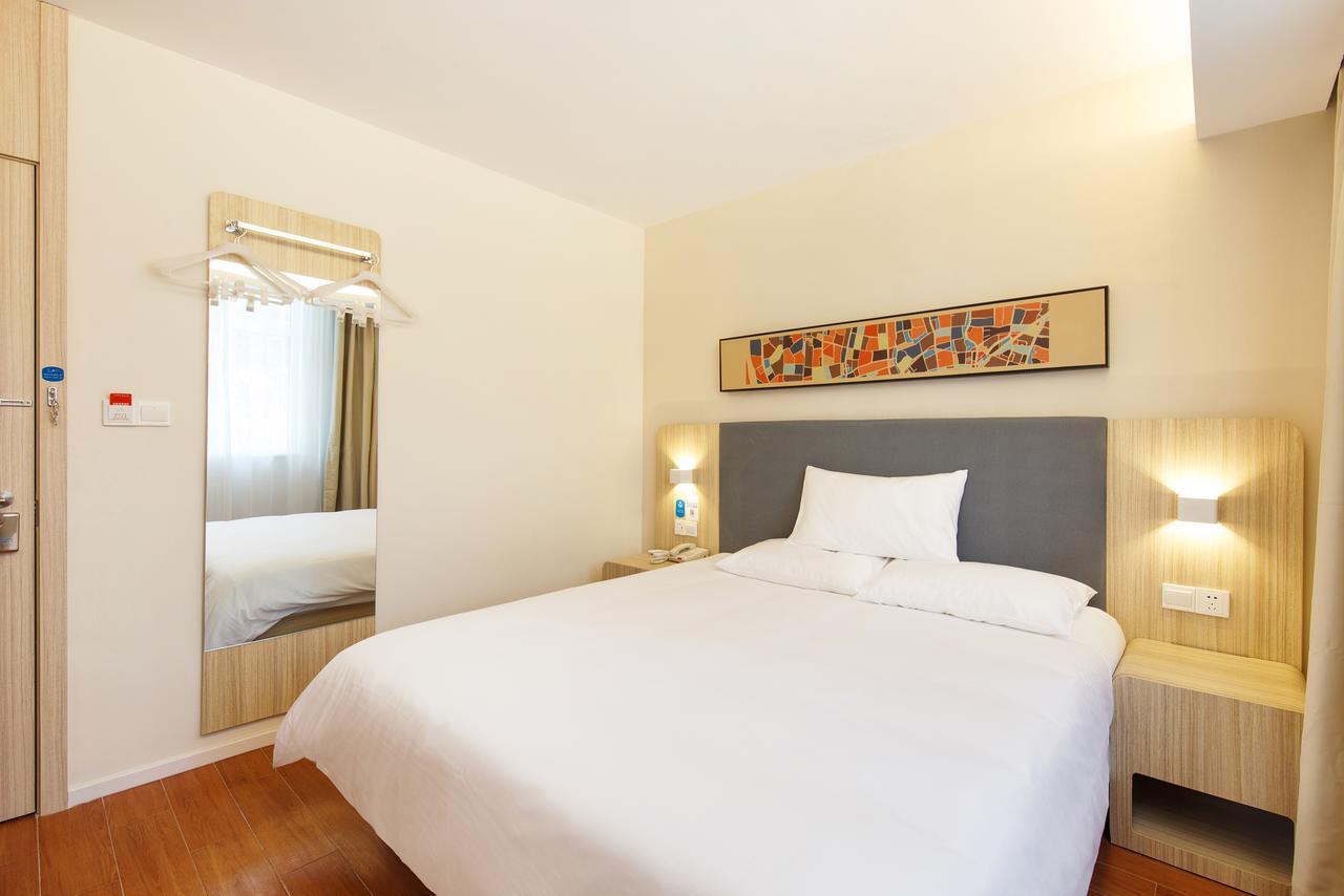 Hanting Hotel Qingdao Zhanqiao Railway Station المظهر الخارجي الصورة