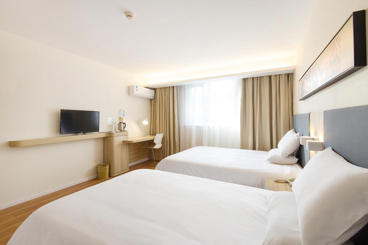 Hanting Hotel Qingdao Zhanqiao Railway Station المظهر الخارجي الصورة